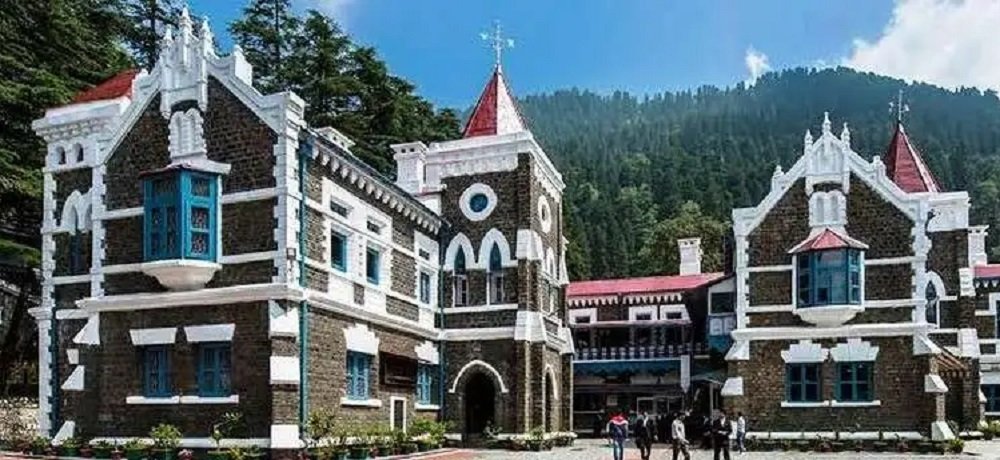 high court issues notice to center and state on pil