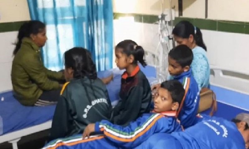 health of 11 children suddenly deteriorated after consuming albendazole