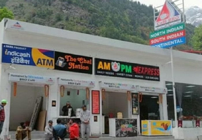 bro has opened a cafe