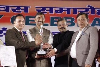 उत्तराखण्ड की झांकी को सम्मान