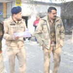 डॉलर के लुटेरे पुलिवाले